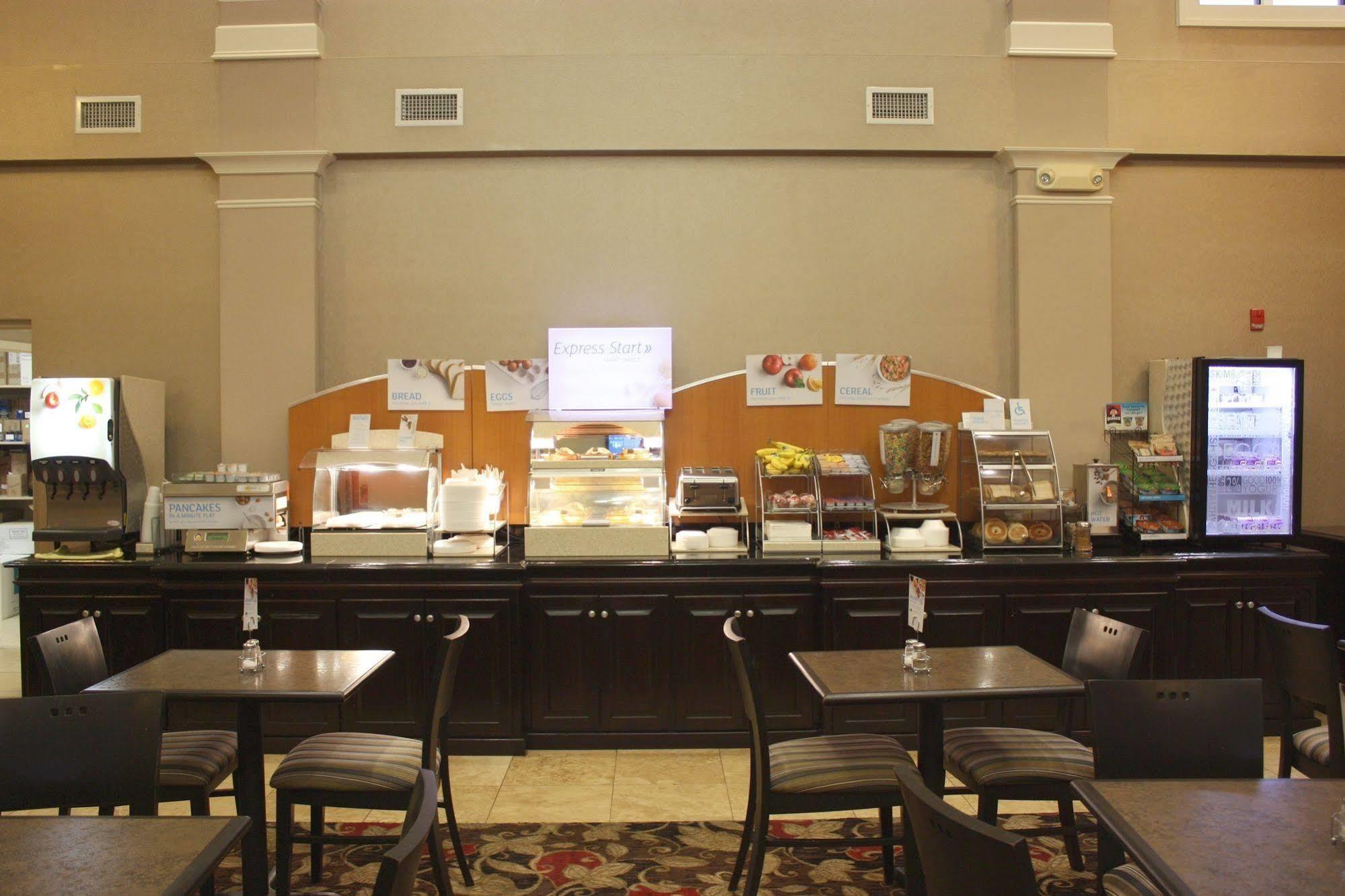 Holiday Inn Express Hotel & Suites Crestview South I-10 By Ihg Esterno foto
